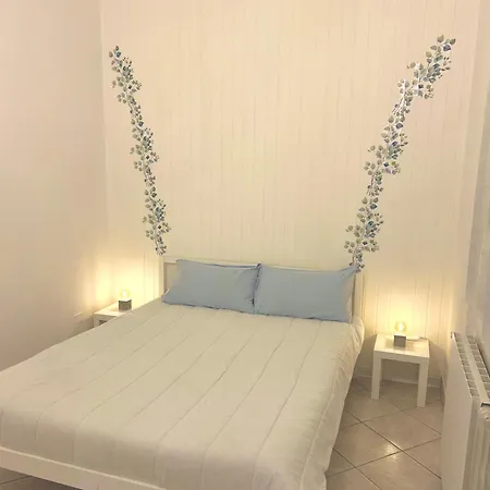 Apartment Sweet *